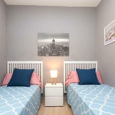 S12 - Beach Front Apartment --Free Wifi- サロウ エクステリア 写真