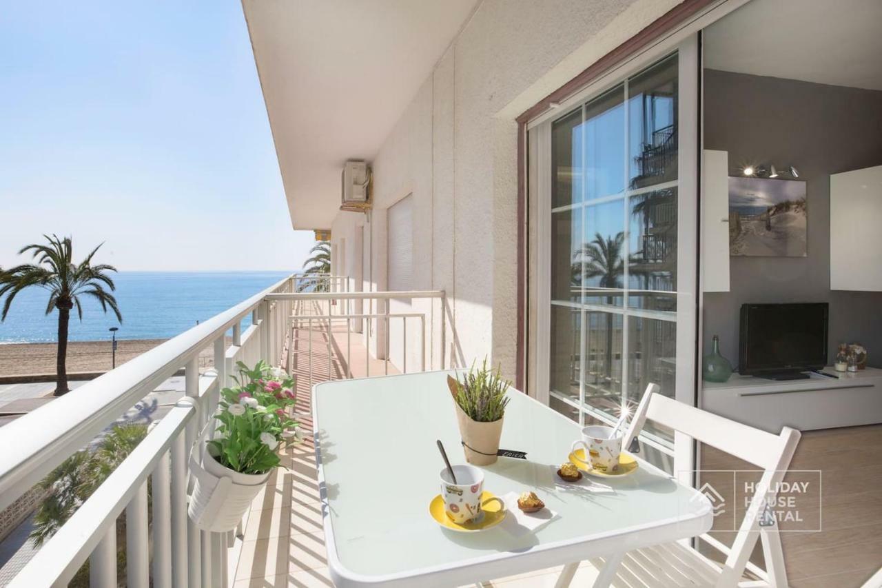 S12 - Beach Front Apartment --Free Wifi- サロウ エクステリア 写真